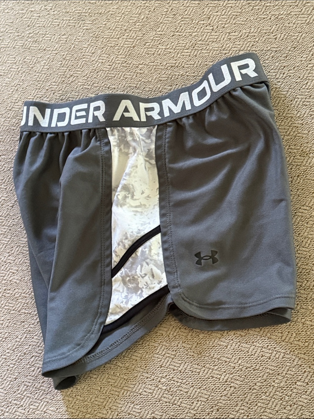 Under Armour Running Shorts Logo Floral Grey White Women’s size Small